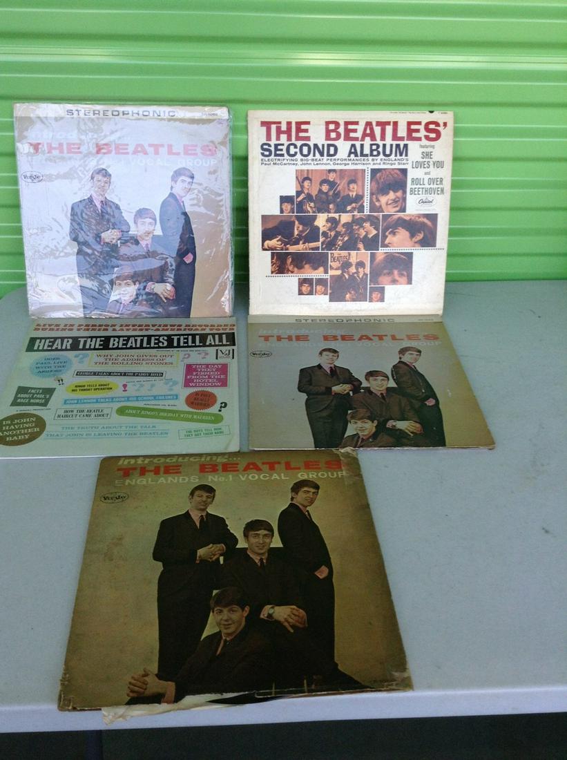Lot of Vintage Beatles Record albums: Lot of Vintage Beatles Record albums