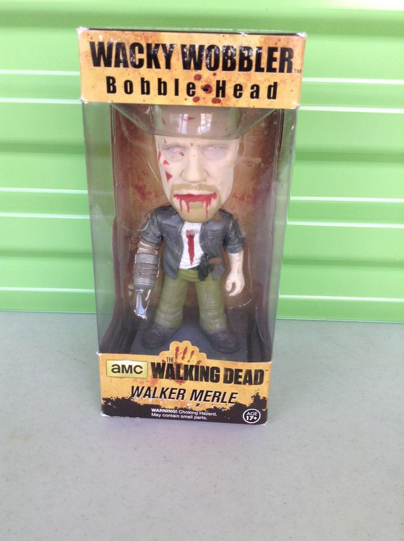 Walking Dead Bobblehead NIB: Walking Dead Bobblehead NIB
