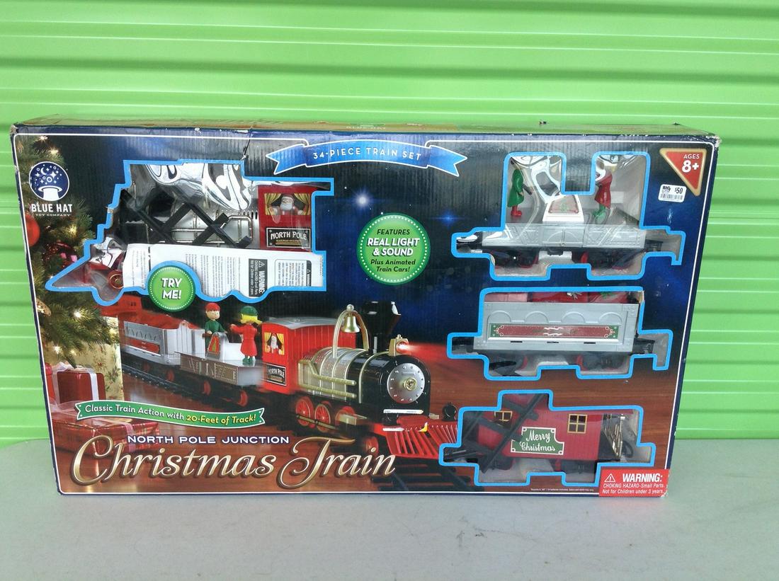 North Pole Junction Christmas Train NIB: North Pole Junction Christmas Train NIB