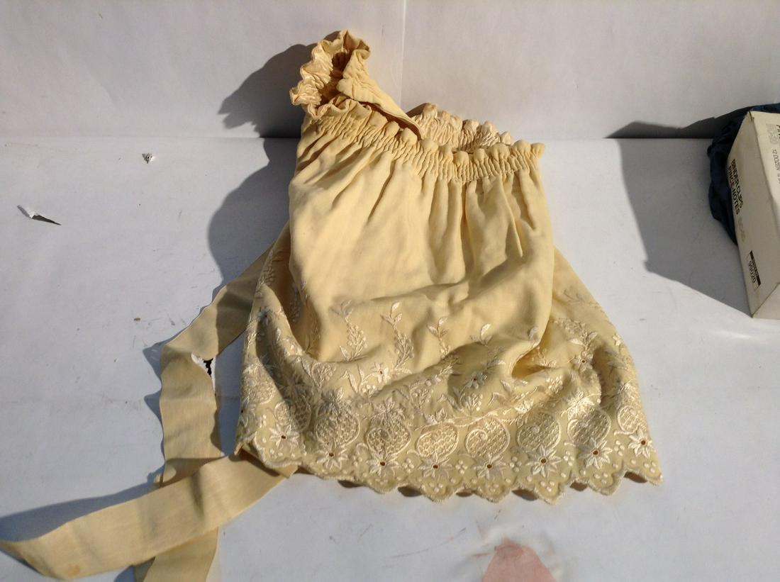 vintage apron newark museum (1 of 1)