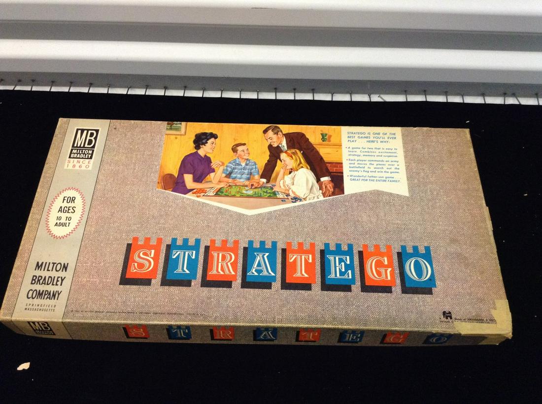 Stratego Game in box: Stratego Game in box