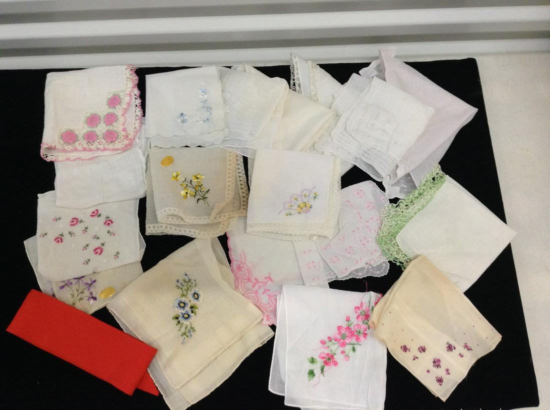 Lot of Vintage handkerchiefs: Lot of Vintage handkerchiefs
