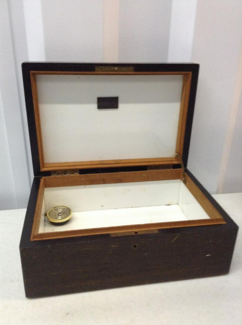 Humidor Cigar Case: Humidor Cigar Case