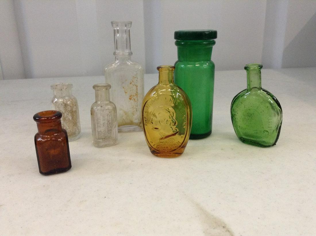 Vintage Mini Bottles: Vintage Mini Bottles