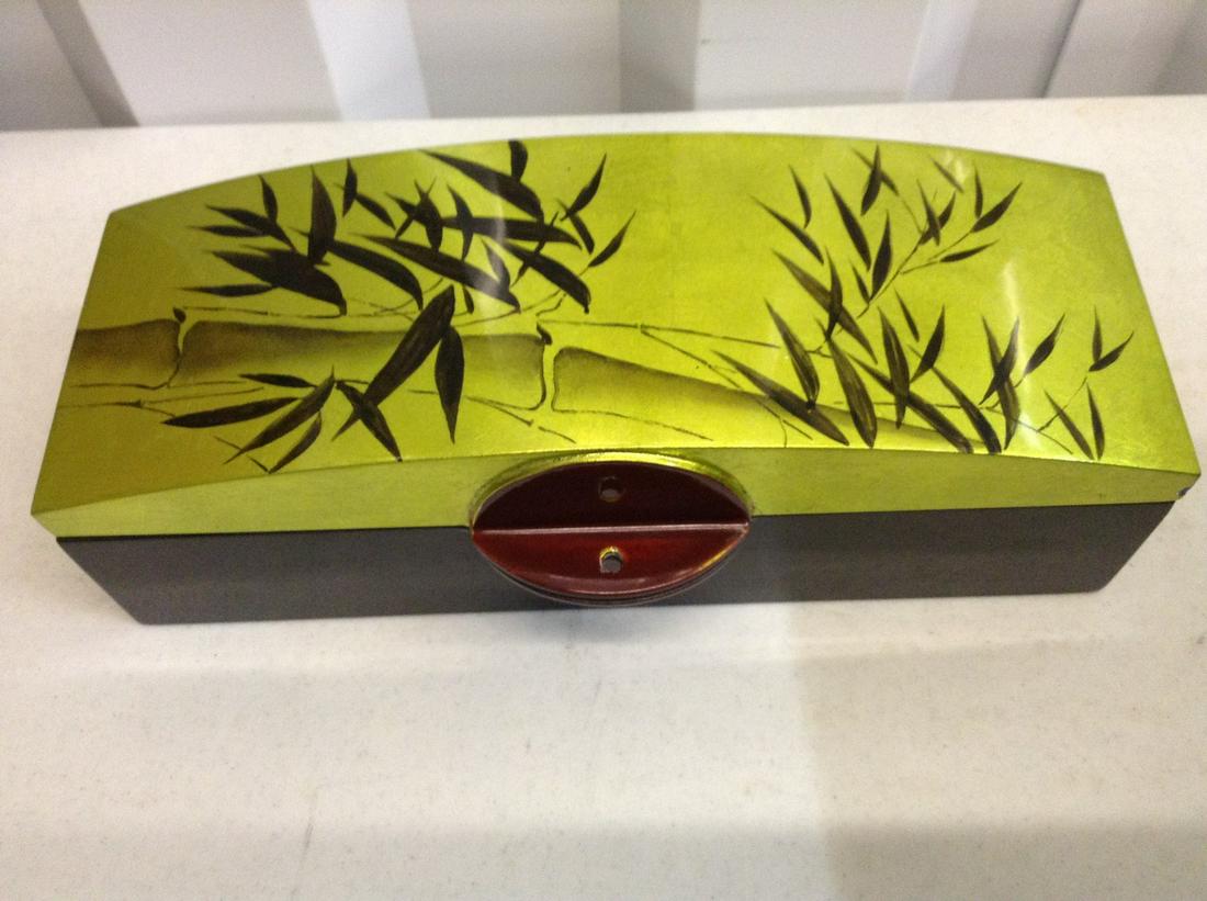 Lacquer Painted Jewelry Box: Lacquer Painted Jewelry Box