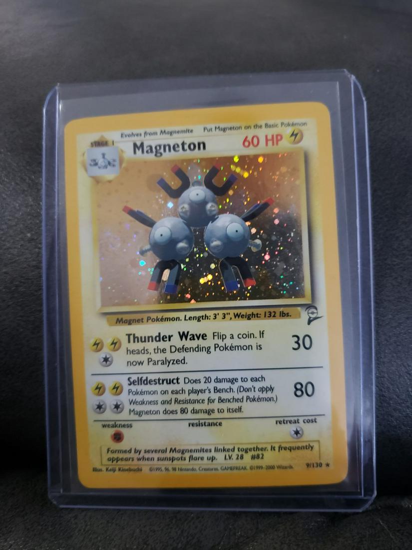 Pokemon Magneton Holo Base Set (1 of 1)