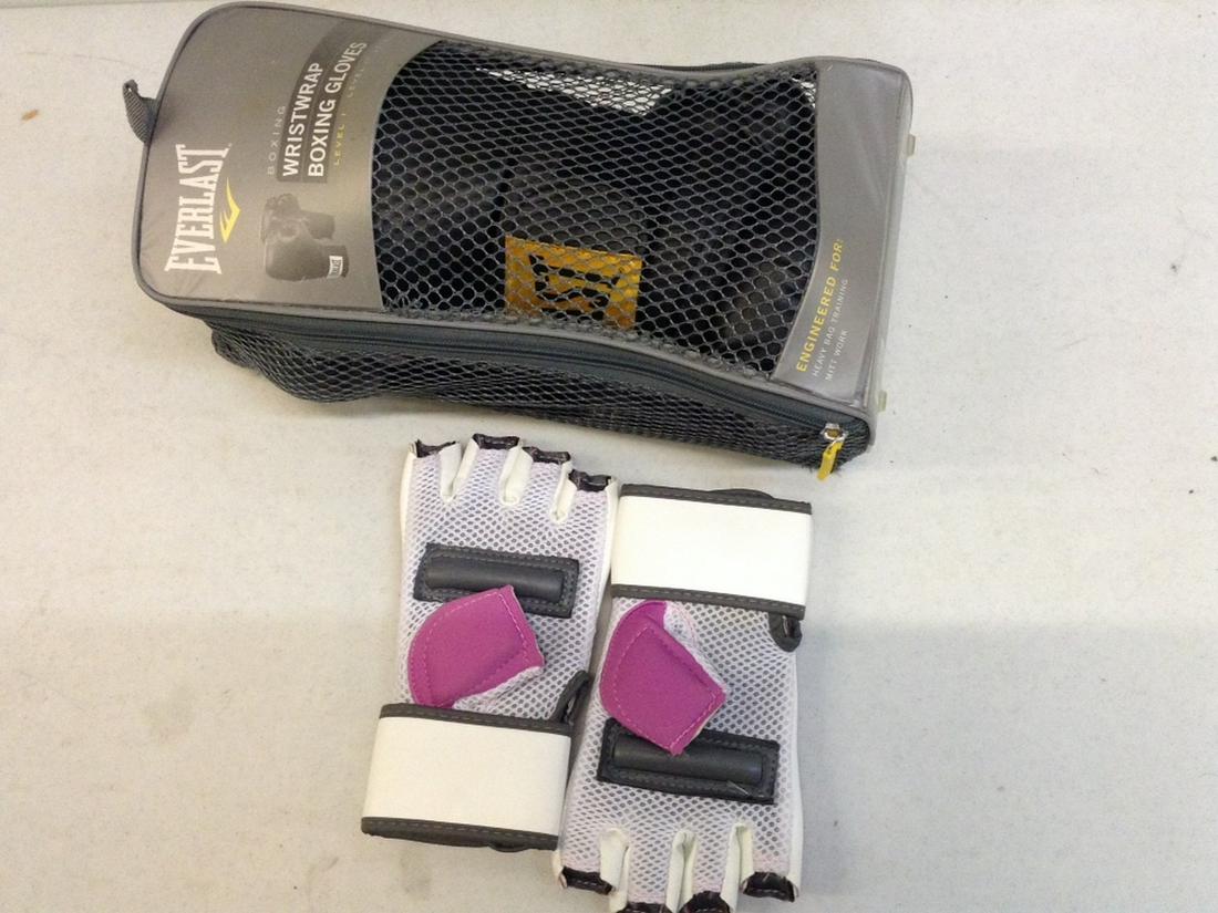 Everlast Wrist Wrap Boxing Gloves and Everlast EverCool: Everlast Wrist Wrap Boxing Gloves and Everlast EverCool Gloves