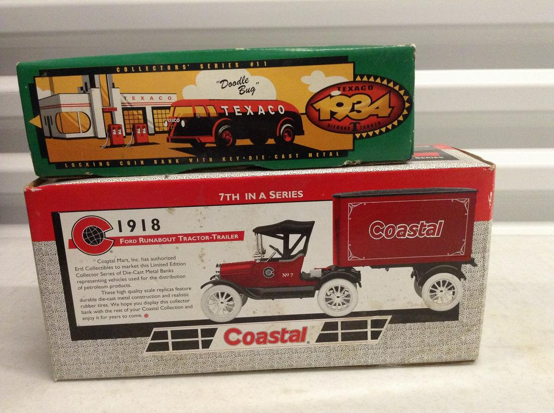 1918 Ford Runabout Tractor-Trailer and 1934 Texaco: 1918 Ford Runabout Tractor-Trailer and 1934 Texaco "Doodlebug"