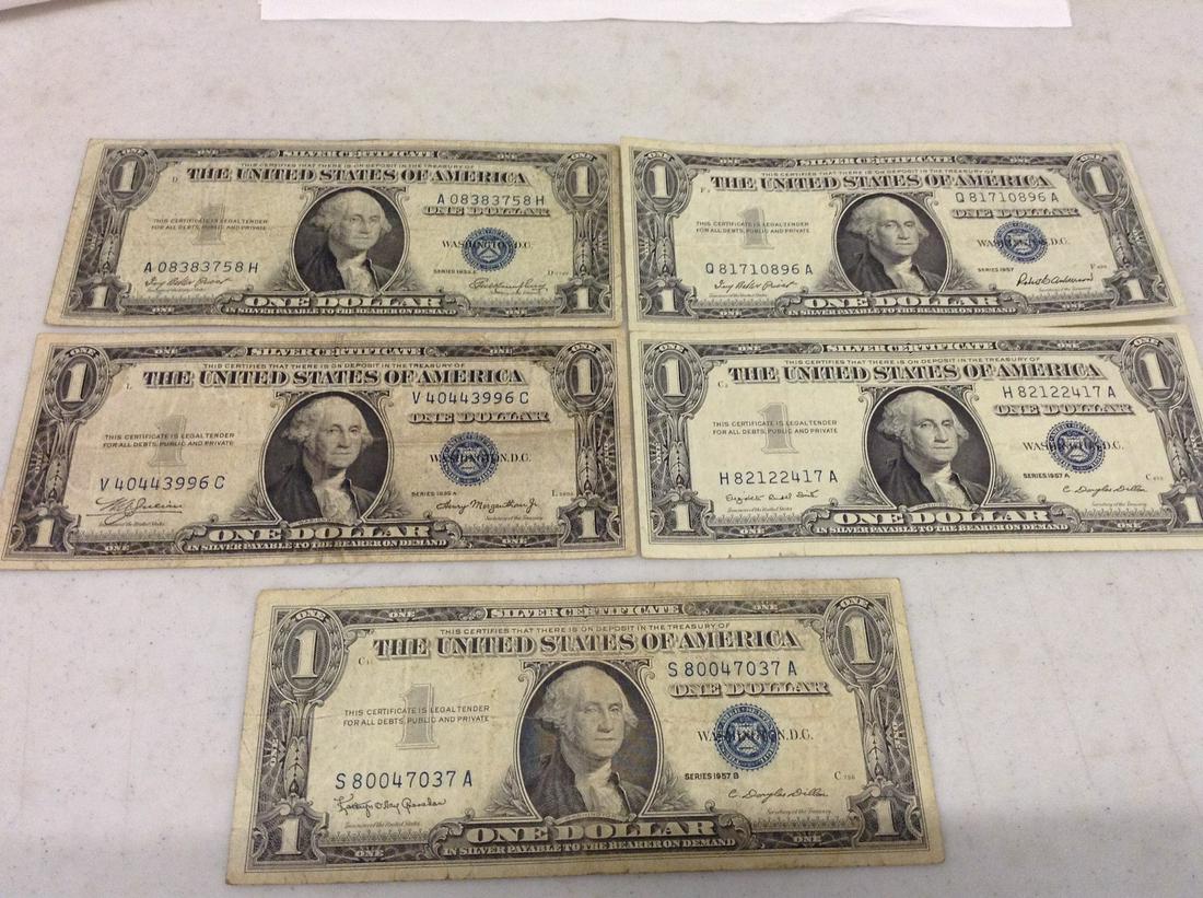 Lot of Silver Certificates: Lot of Silver Certificates
