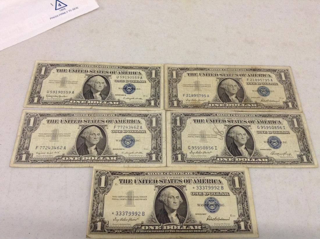Lot of Silver Certificates: Lot of Silver Certificates
