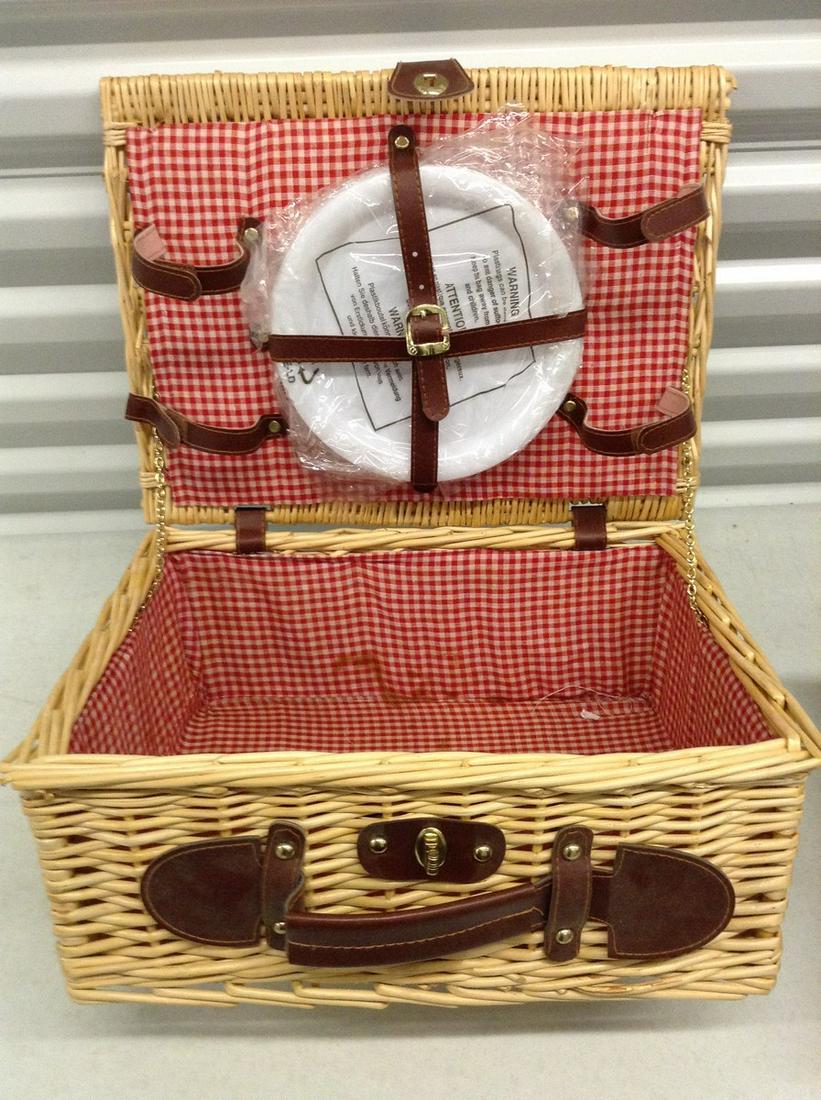 Picnic Basket: 16 in.