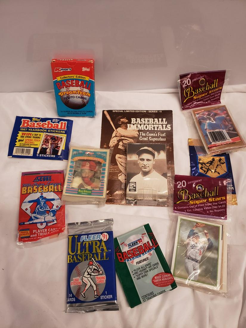 Lot of sealed baseball card packs (1 of 1)
