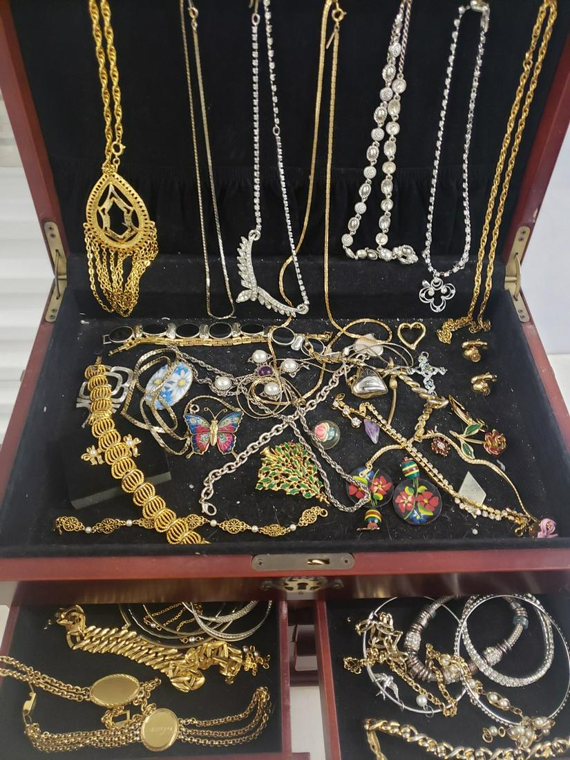Jewelry box full of vintage/costume jewelry - jewelry: Jewelry box full of vintage/costume jewelry - jewelry box not included