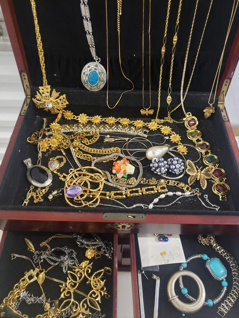 Jewelry box full of vintage/costume jewelry - jewelry: Jewelry box full of vintage/costume jewelry - jewelry box not included