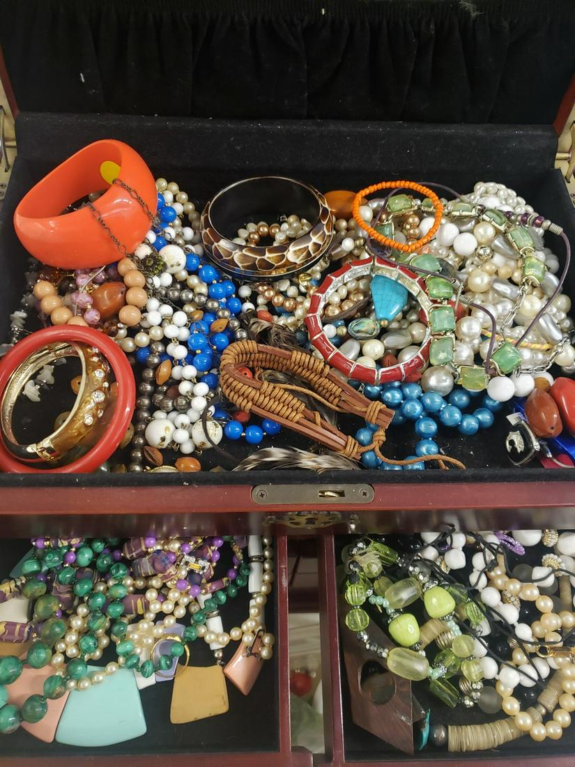 Jewelry box full of vintage/costume jewelry - jewelry: Jewelry box full of vintage/costume jewelry - jewelry box not included