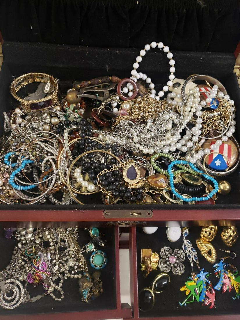 Jewelry box full of vintage/costume jewelry - jewelry: Jewelry box full of vintage/costume jewelry - jewelry box not included
