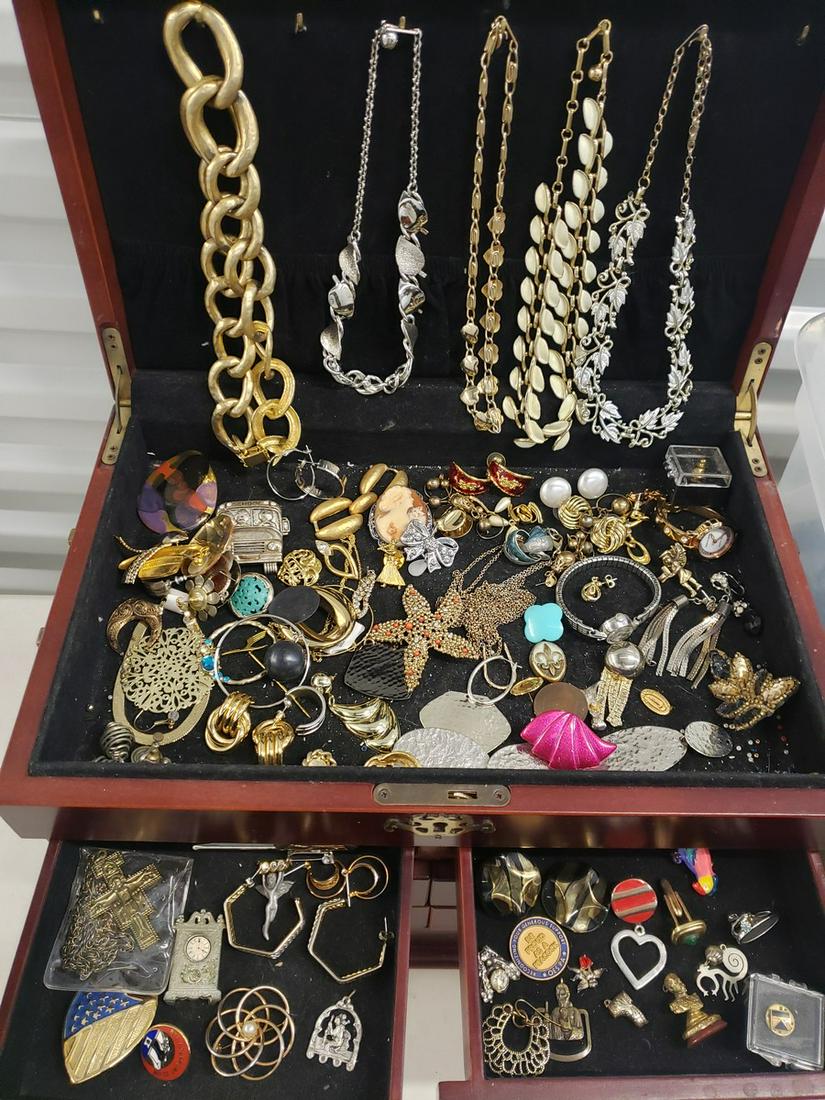 Jewelry box full of vintage/costume jewelry - jewelry: Jewelry box full of vintage/costume jewelry - jewelry box not included