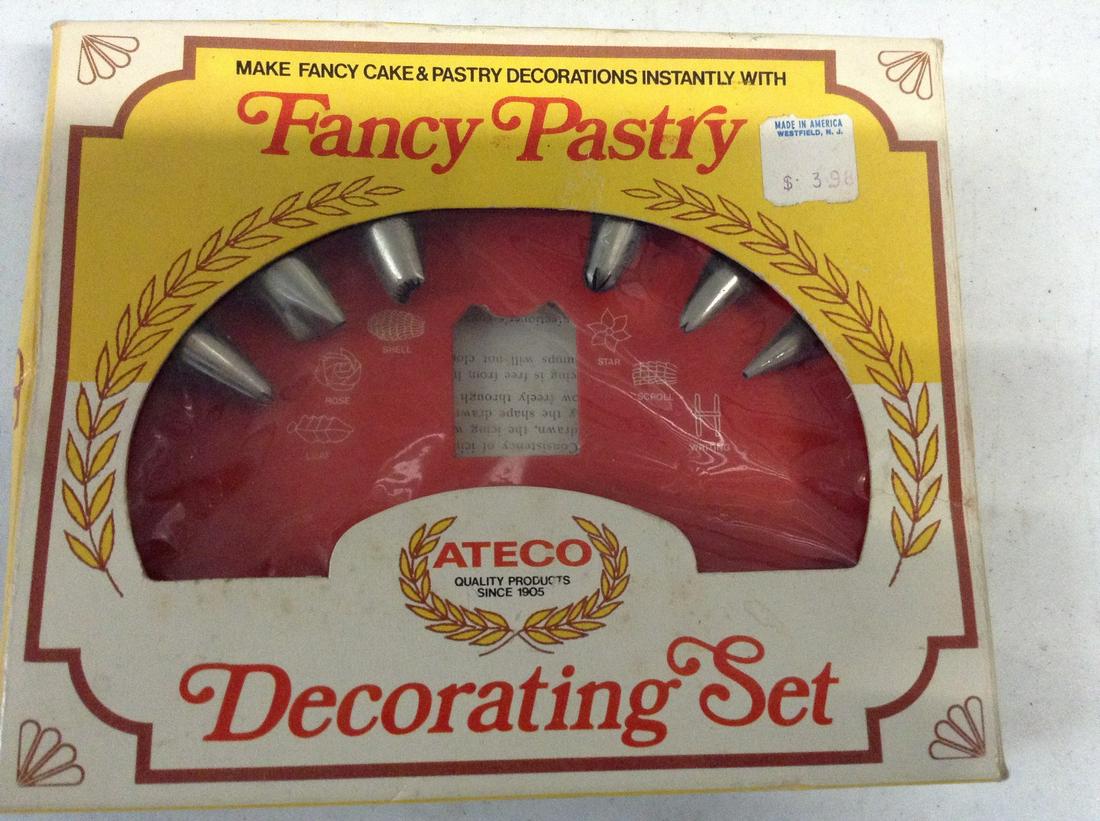 Ateco Fancy Pastry Decorating Set in Box: Ateco Fancy Pastry Decorating Set in Box