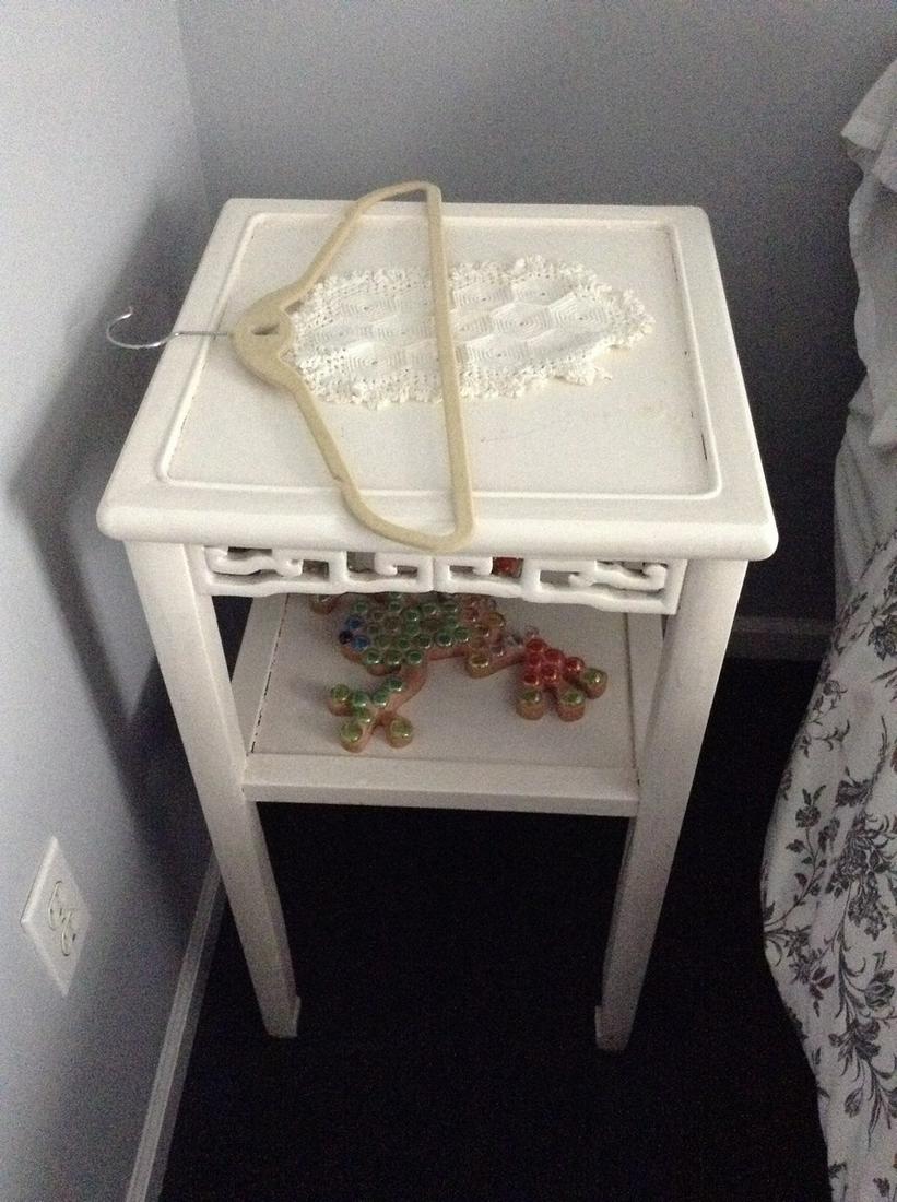 End Table: 29 x 16 x 16