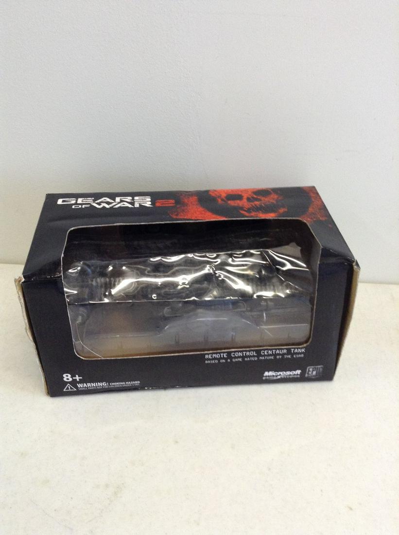 Gears of War Remote Control Car NIB: Gears of War Remote Control Car NIB