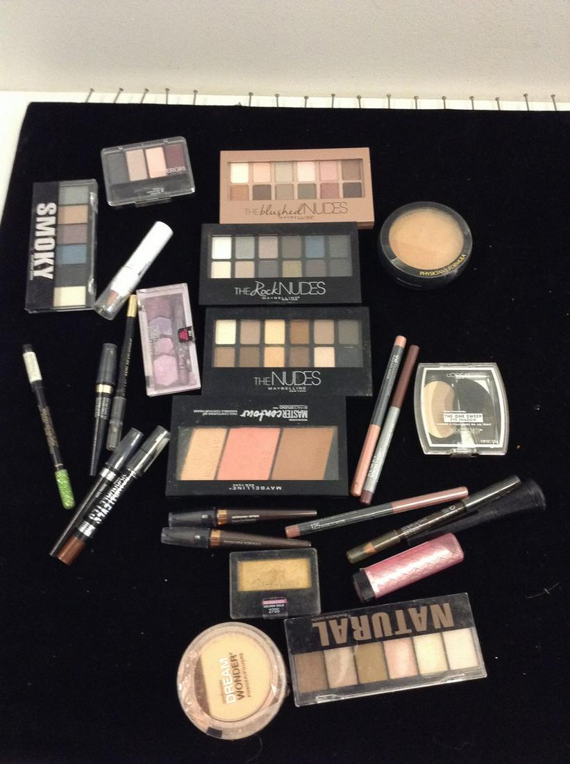 Large lot of brand new makeup: Large lot of brand new makeup