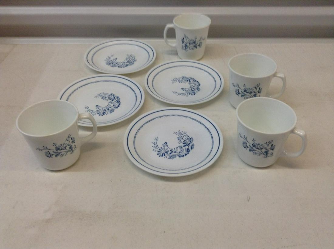 Vintage Corning ware mugs and saucers: Vintage Corning ware mugs and saucers