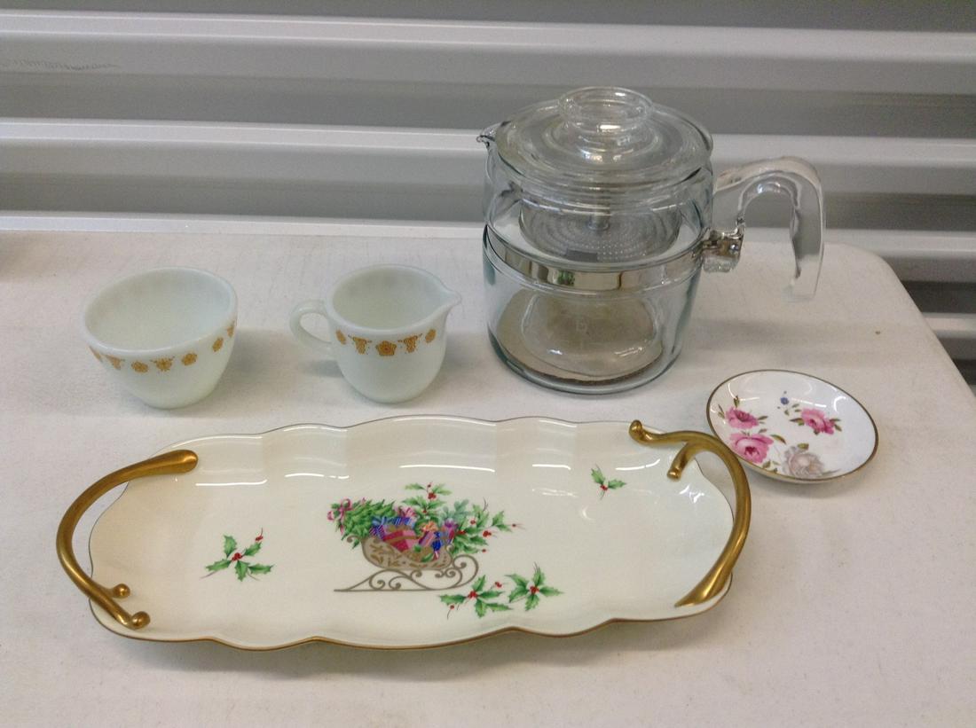 Pyrex Coffee Pot, Corning creamer set and more: Pyrex Coffee Pot, Corning creamer set and more