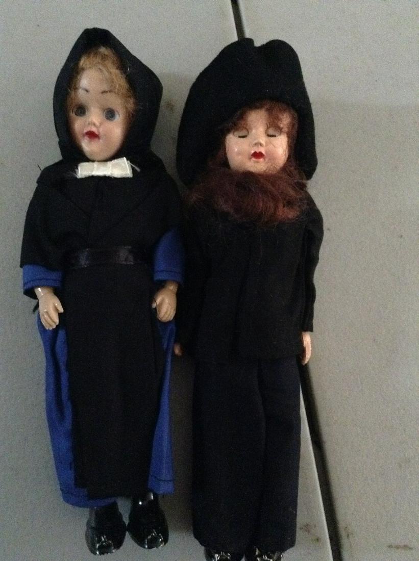 Newark Museum Pair of Amish Dolls (1 of 1)