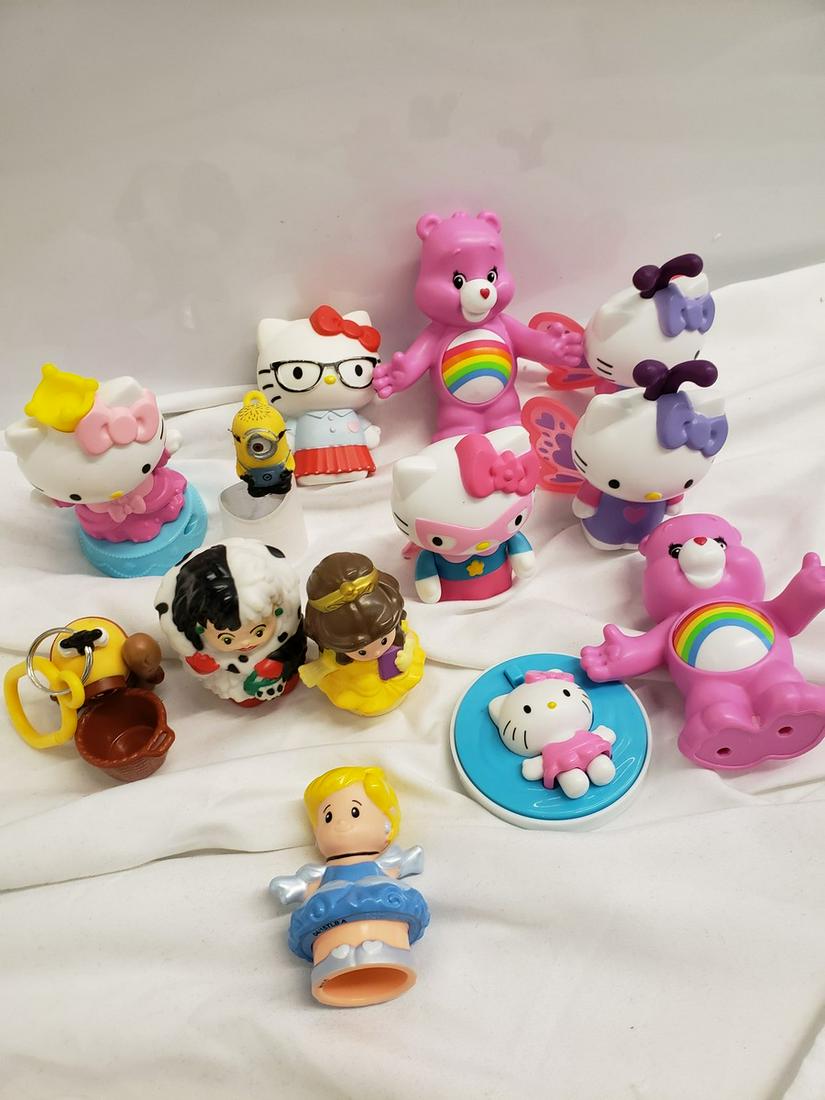 Lot of hello kitty, care bears, and more figures: Lot of hello kitty, care bears, and more figures