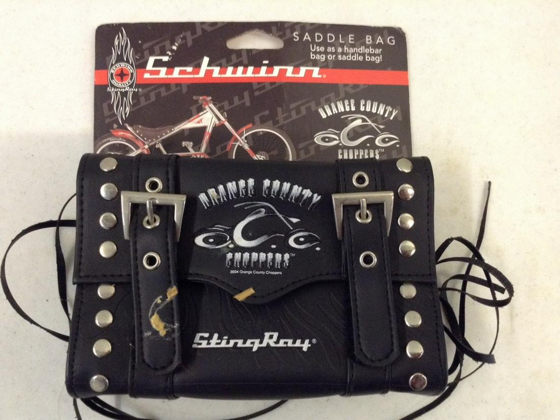 Schwinn Saddle Bag in Package (L): Schwinn Saddle Bag in Package (L)