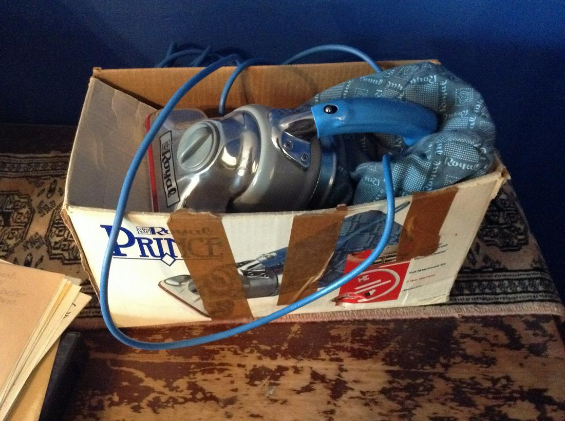 Royal Prince Vintage Vacuum cleaner (1 of 1)