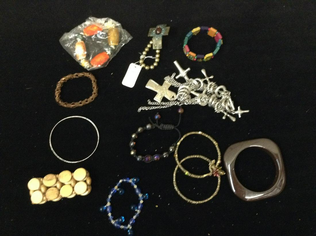 Lot of 11 Bracelets: Lot of 11 Bracelets