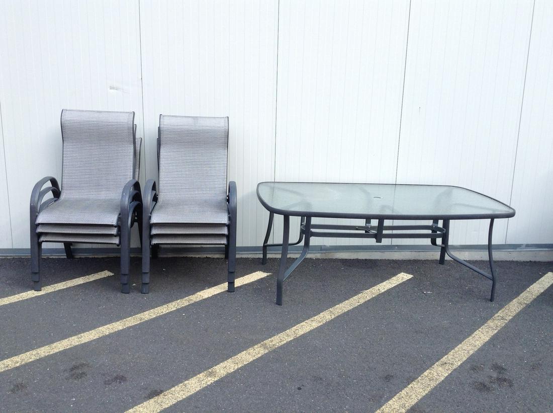 Glass patio table with 6 chairs: Glass patio table with 6 chairs