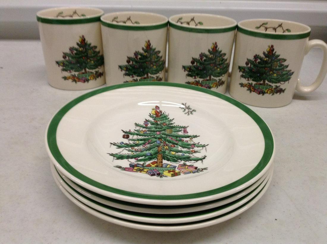 Lot of Spode Mugs and Plates: Lot of Spode Mugs and Plates