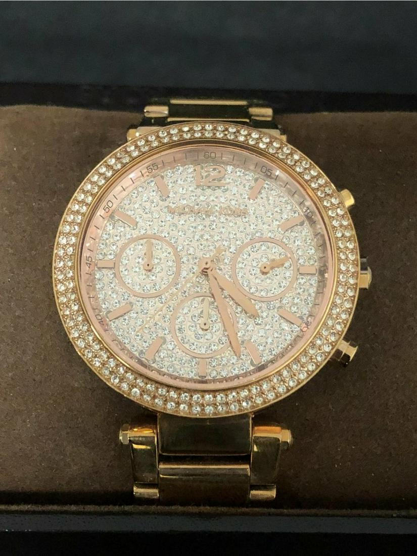 Michael Kors watch in original box (1 of 1)