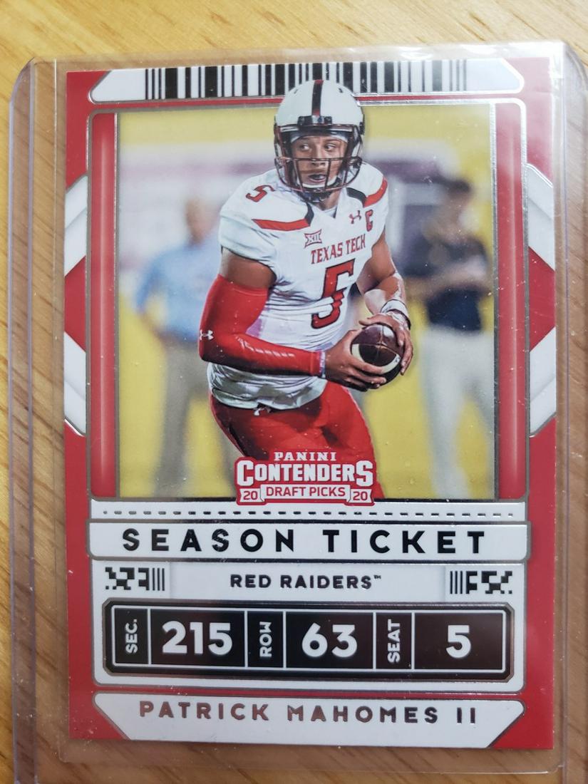 Patrick Mahomes Panini contenders card (1 of 1)