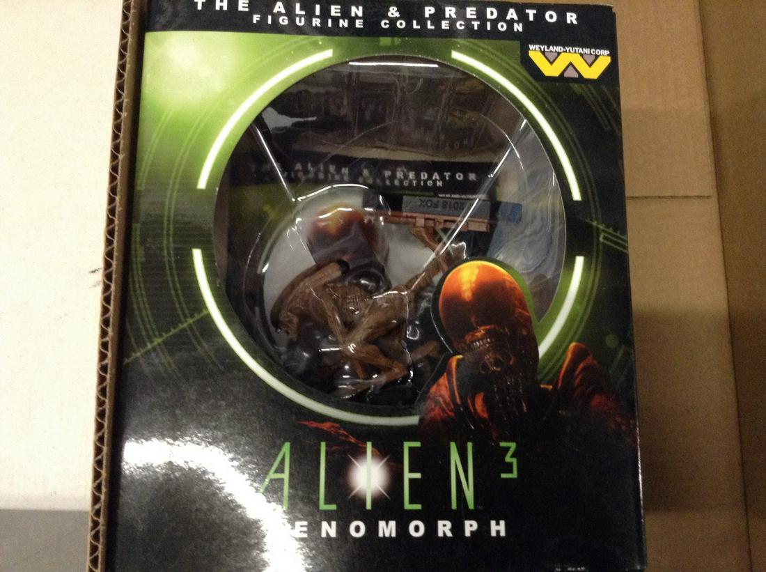 Alien Figure: Alien Figure