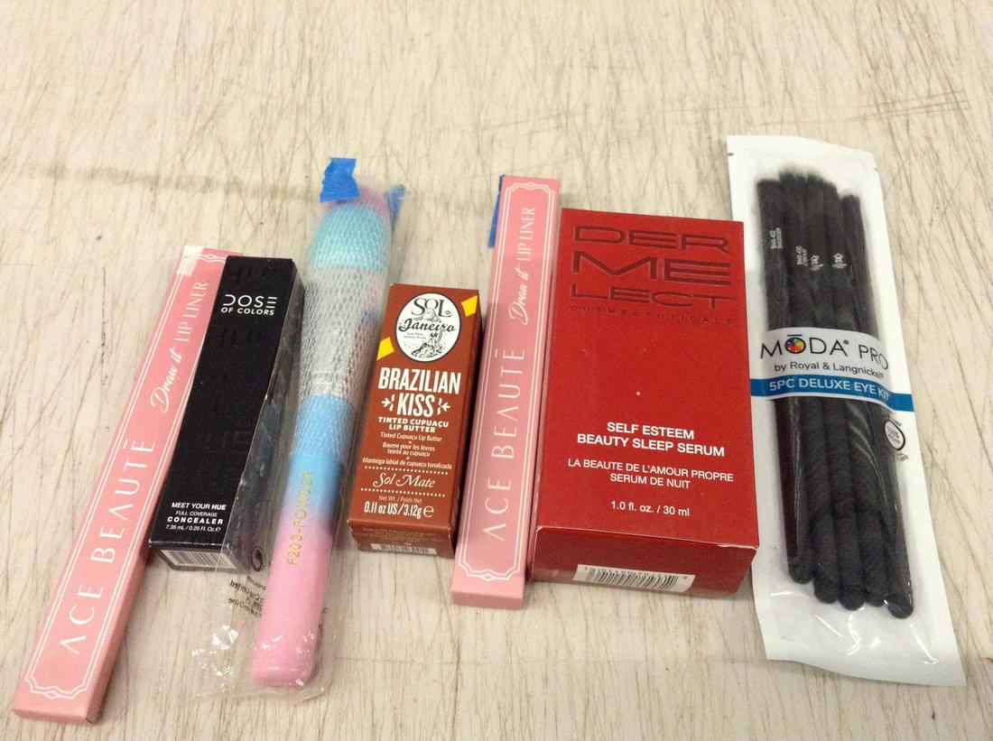 Box of Moda Makeup Brushes, Ace Beaute Lip Liner, and: Box of Moda Makeup Brushes, Ace Beaute Lip Liner, and Other Makeup