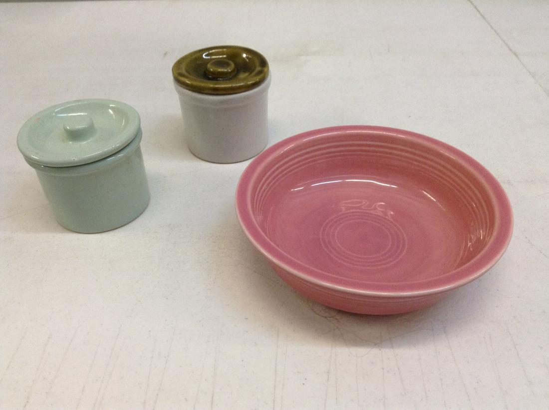 HLC Fiesta Made in USA Bowl and vintage sugar bowls: HLC Fiesta Made in USA Bowl and vintage sugar bowls