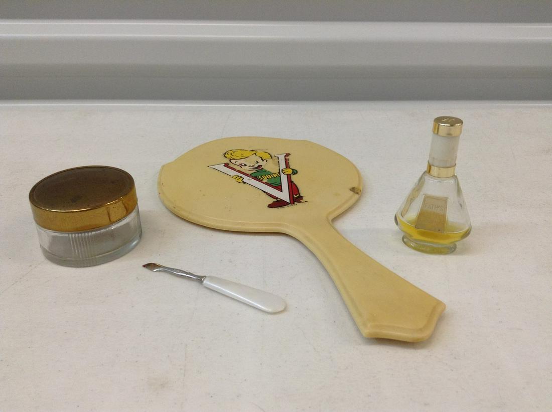Vintage perfume and art deco vanity items (1 of 1)