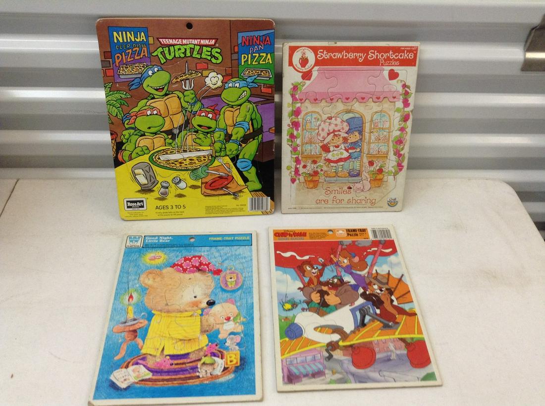Lot of vintage puzzles: Lot of vintage puzzles