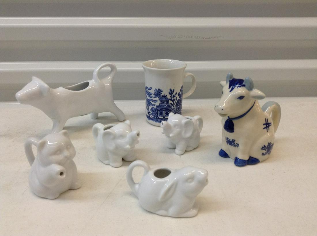 Lot of Animal Creamers and made in england mug: Lot of Animal Creamers and made in england mug