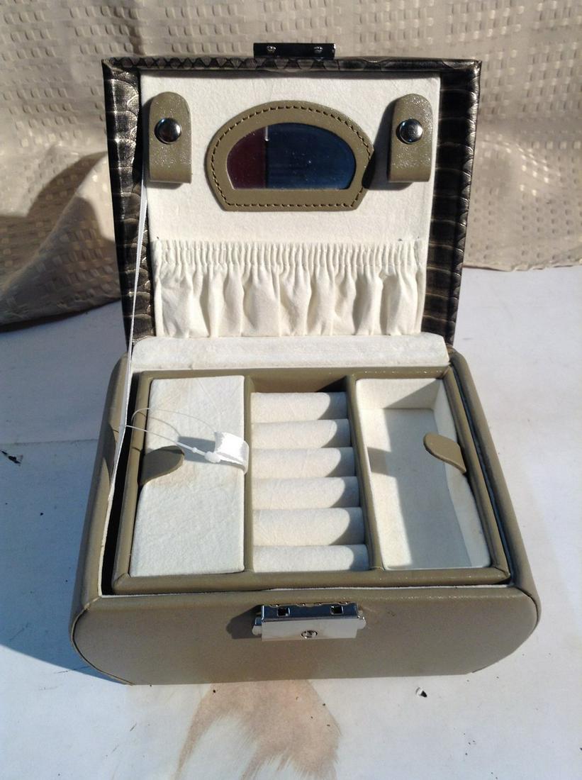 Jewelry Box: Jewelry Box
