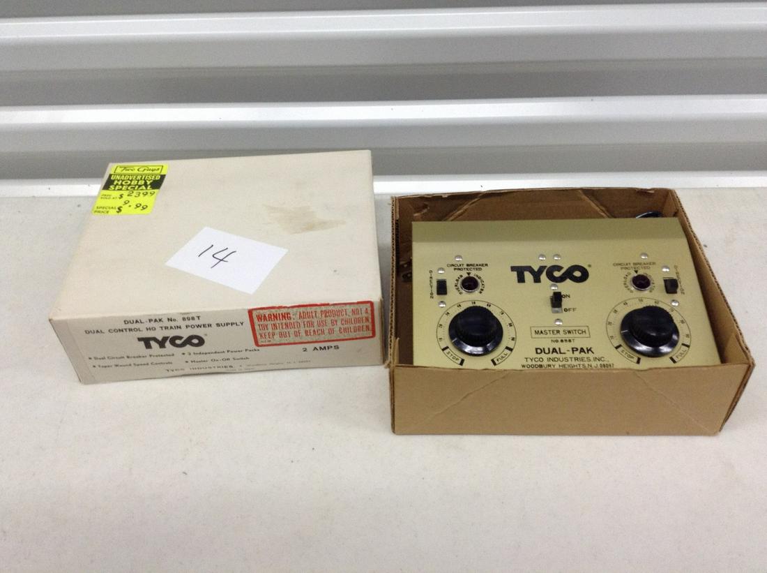 Tyco Train Transformer in the box (1 of 1)