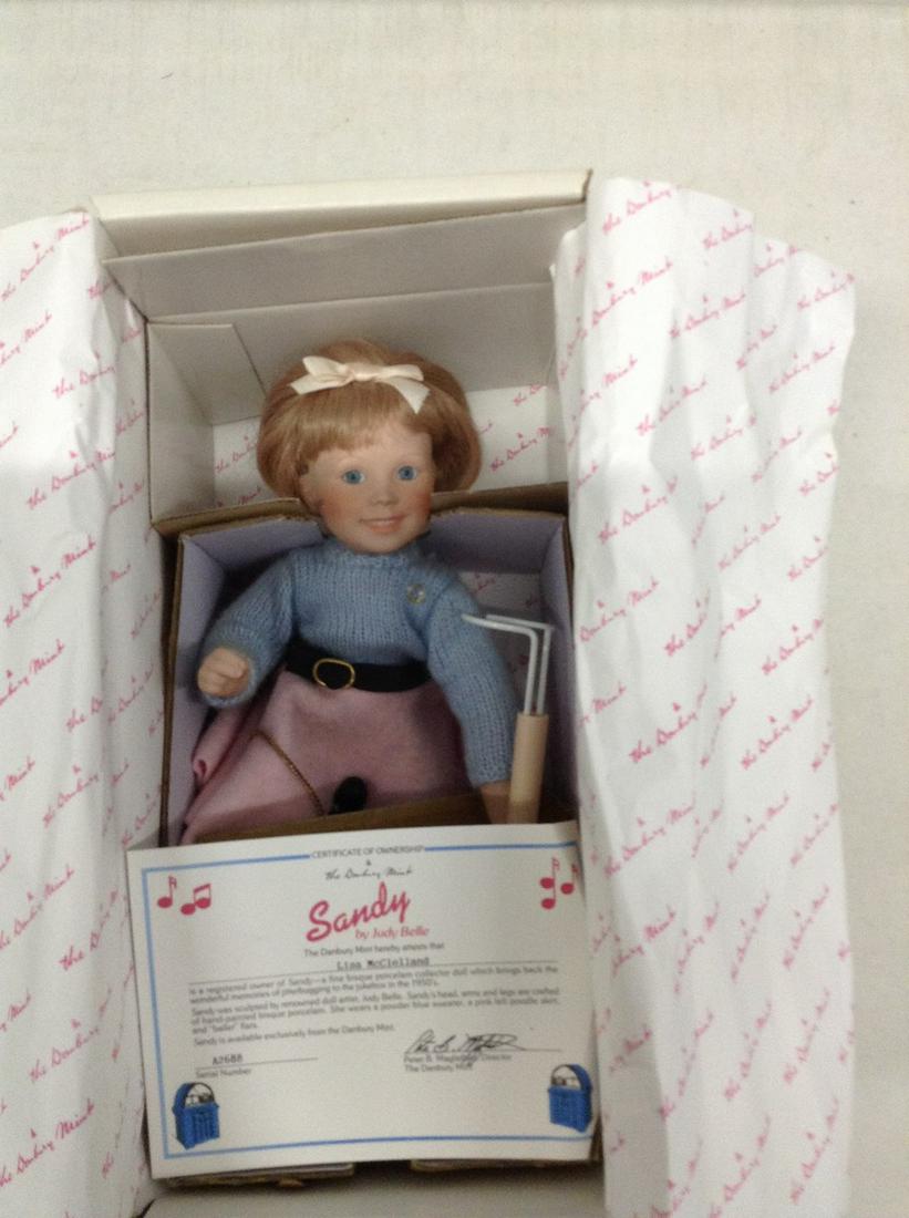 Danbury Mint "Sandy" doll NIB (1 of 1)