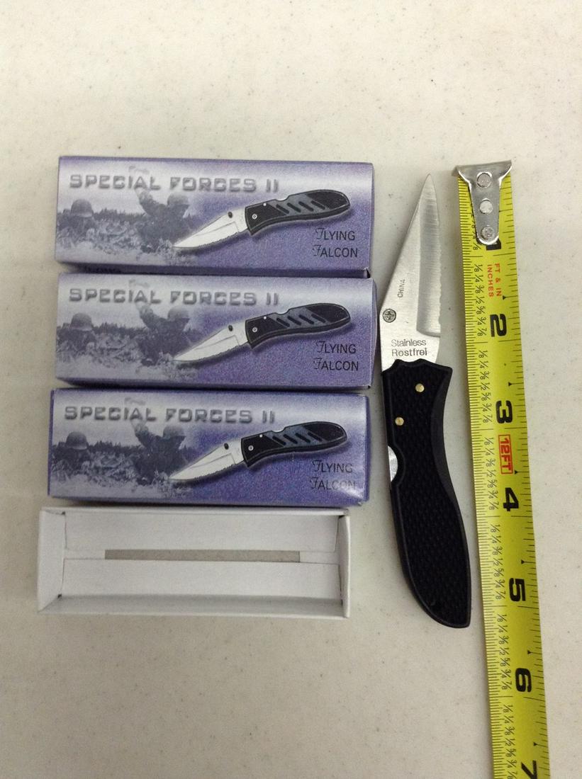 lot of three special forces II pocket knife new (1 of 1)