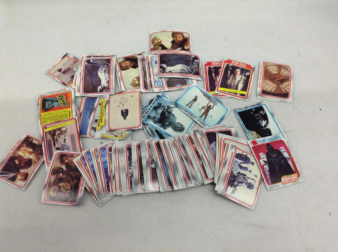 Large lot of Star Wars Trading Cards (1 of 1)