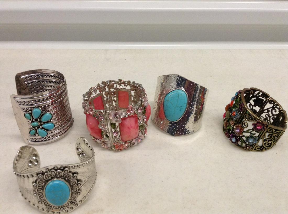 Stoned Bracelets: Stoned Bracelets