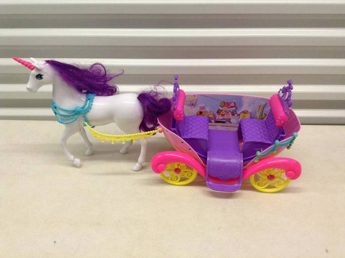 Barbie Unicorn Chariot