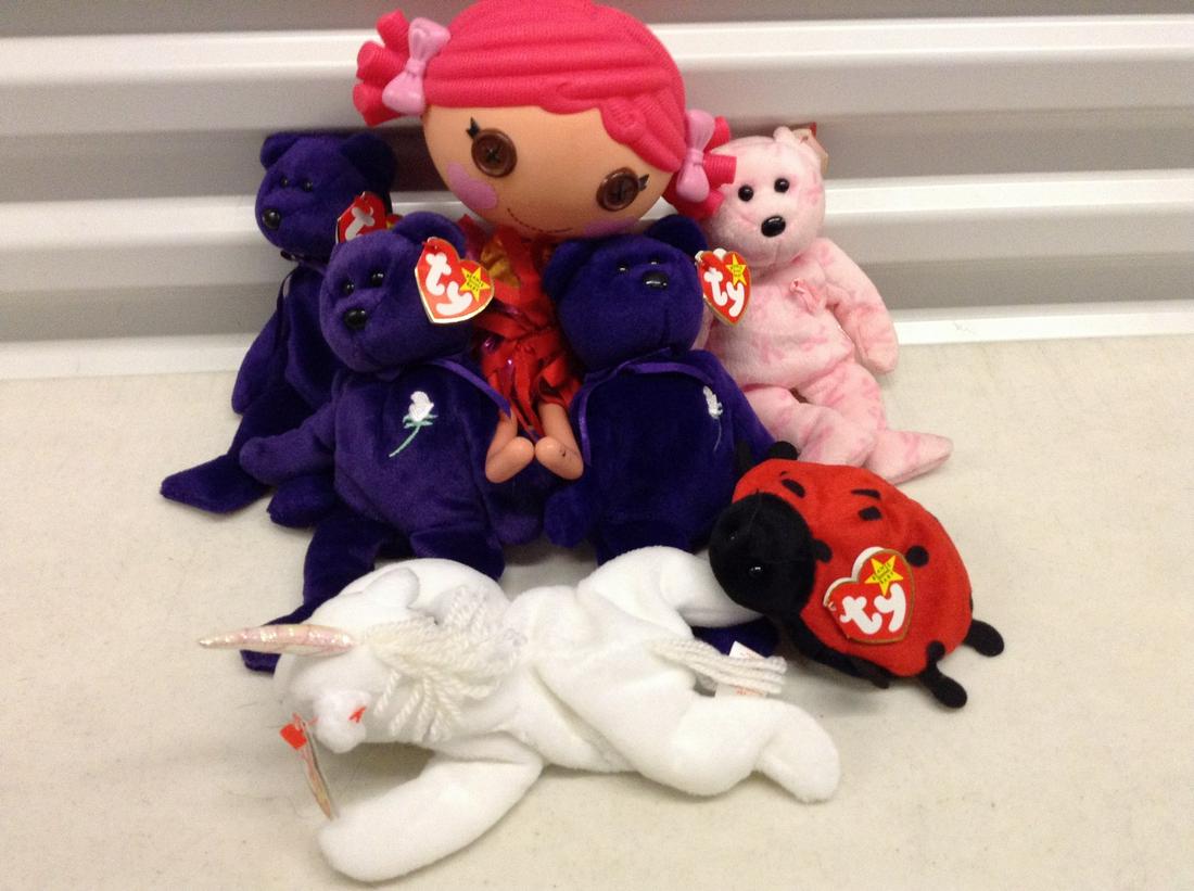 Lot of Beanie Babies and Lalaloopsy Doll: Lot of Beanie Babies and Lalaloopsy Doll